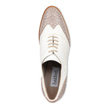 pantone - taupe