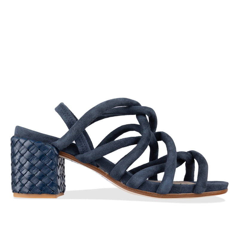 sample022 - size 37
