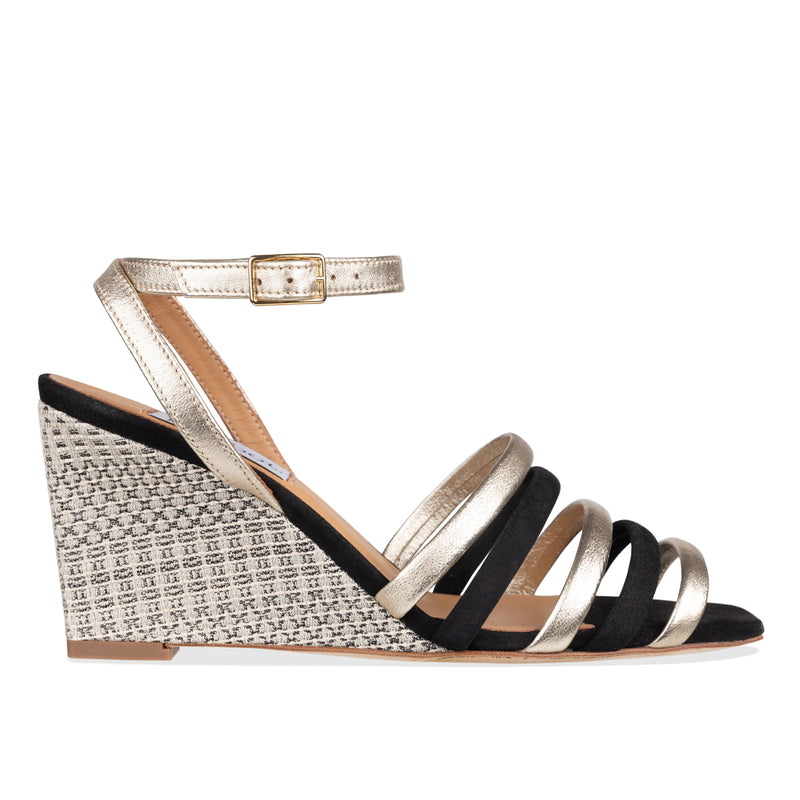 sample028 - size 37