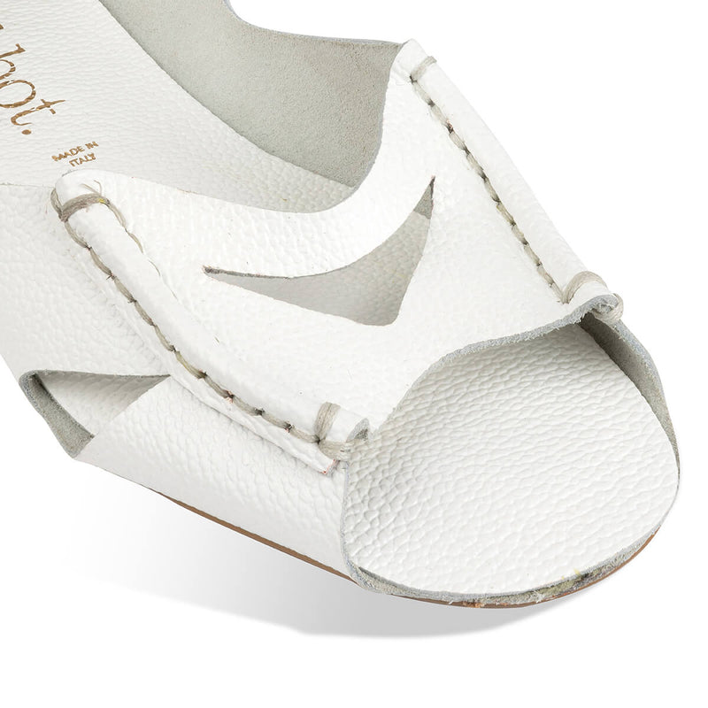 dera - white